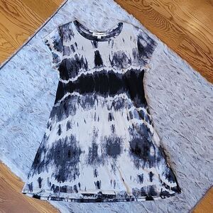 Billabong Black/White Tie-Dye T-Shirt, Women's Medium, Excellent Condition!